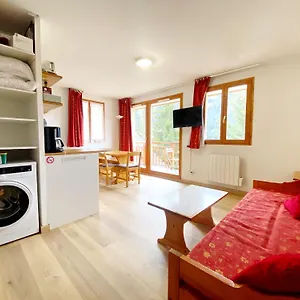 appartement-ski-pied-de-pistes-valfrejus.hotels-rhonealpes.com/
